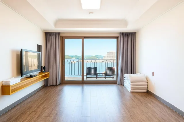 Korean, Studio, Ocean View، Bay Resort Tongyeong 1/4