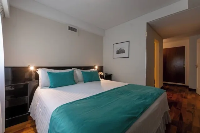 Premier, Suite, King Bed, Feirs Park Hotel 3/7