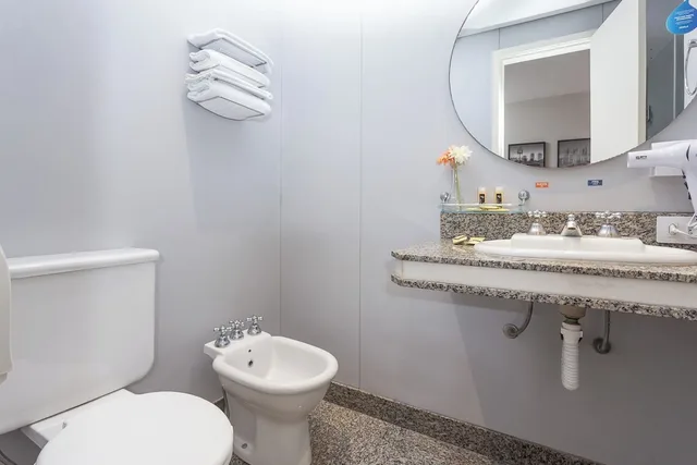 Executive, Double Bed, The Roochelle Hotel 8/8
