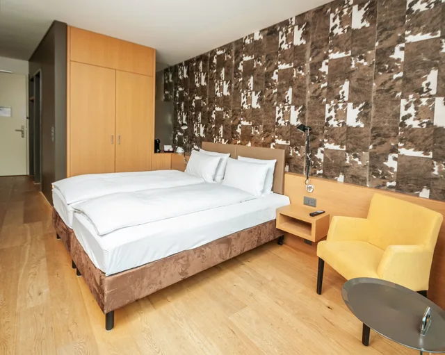 غرفة بسريرين، Sihlpark Hotel 1/3