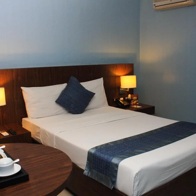 غرفة بريميير، Manila Grand Opera Hotel 3/7