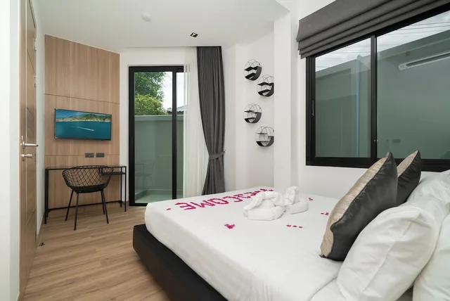 2 Bedrooms, Pool, Central, Junior, Villa, 1 Queen and 1 Single Bed، Rawai Vip Villas Kids Park And Spa 1/10