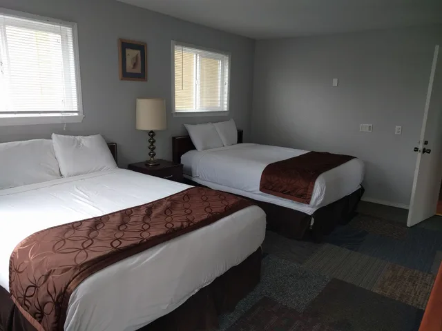 غرفة قياسية بسريرين كوين بمطبخ، Ocean Shores Inn Suites 2/4