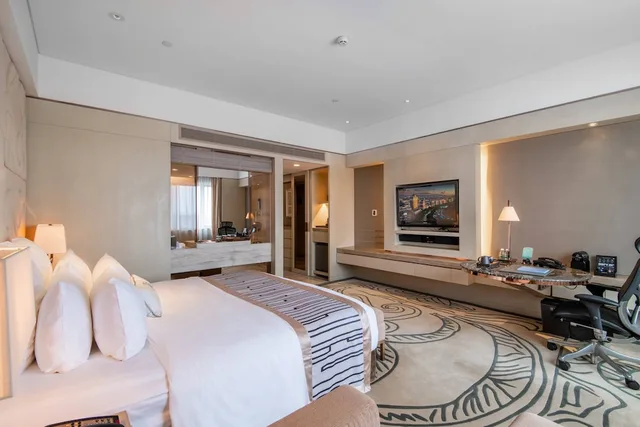 Panoramic, Queen Bed, Mountain View, Grand Pacific Hotel Ningbo 6/10