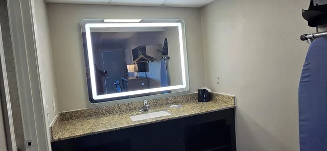 غرفة بسريرين كوين لذوي الإعاقة، Baymont by Wyndham Corpus Christi Airport 5/7