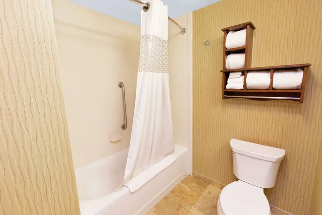 جناح استوديو بسرير كينج مع أريكة، Hampton Inn Waynesburg 4/6