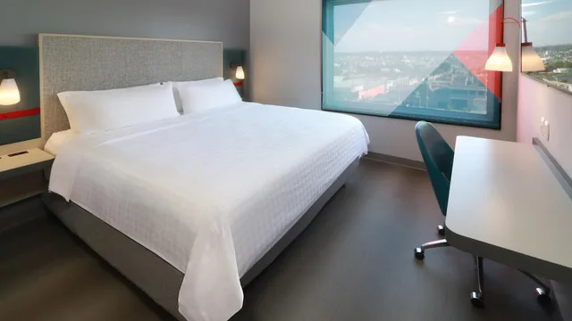 avid hotel Queretaro Centro Sur by IHG، سانتياغو دي كويريتارو 12/50