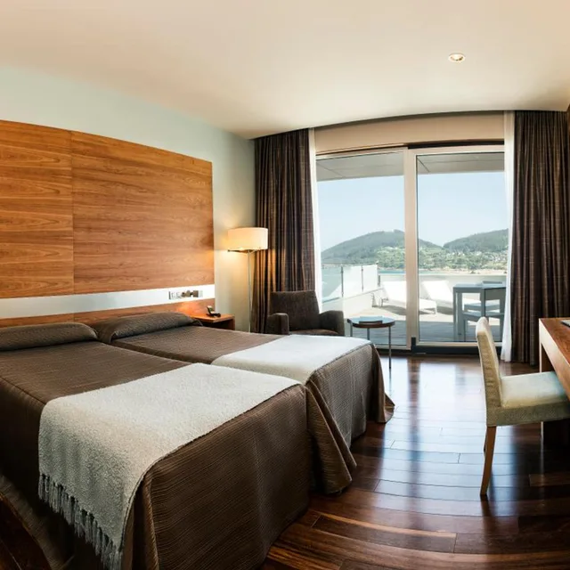 غرفة بسرير مزدوج أو سريرين منفصلين بإطلالة على البحر، Hotel Ego 6/9