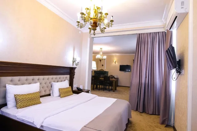 Family, Double and Twin Beds, 2 Balconies، Imperial House 1/3