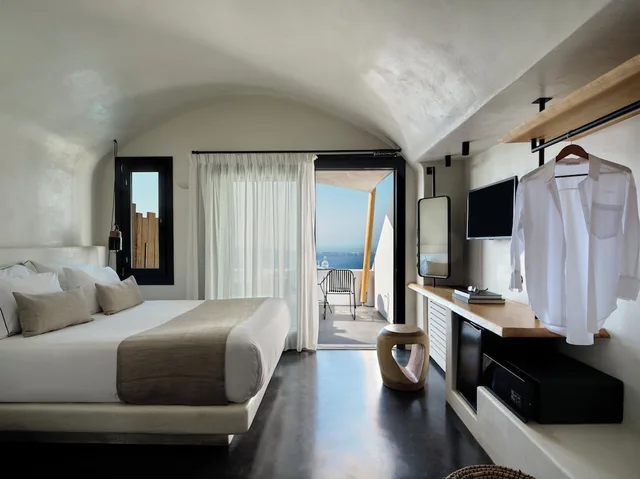 Dome, Double Bed, Caldera View, Outdoor Jetted Tub, Bathtub، Stella Rocca A Mare 2/4