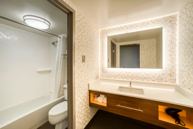 غرفة بسريرين كوين لذوي الإعاقة، Holiday Inn Mobile Dwtn Hist District 4/6