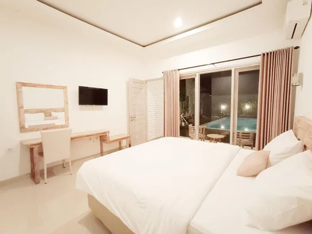 غرفة ديلوكس بسرير مزدوج بشرفة، Berawa Dini Guesthouse 1/3