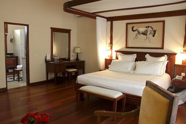جناح جونيور بسرير كينج، Ocean Beach Resort & Spa 2/4