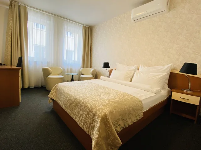 غرفة قياسية بسرير مزدوج، Atrium Hotel 3/6
