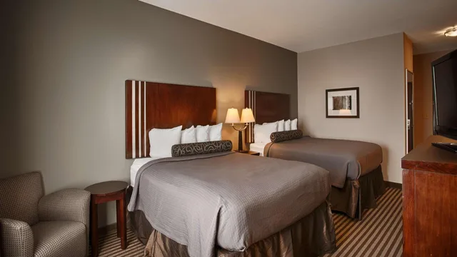 غرفة بسرير كوين، Best Western Abbeville Inn Suites 5/9