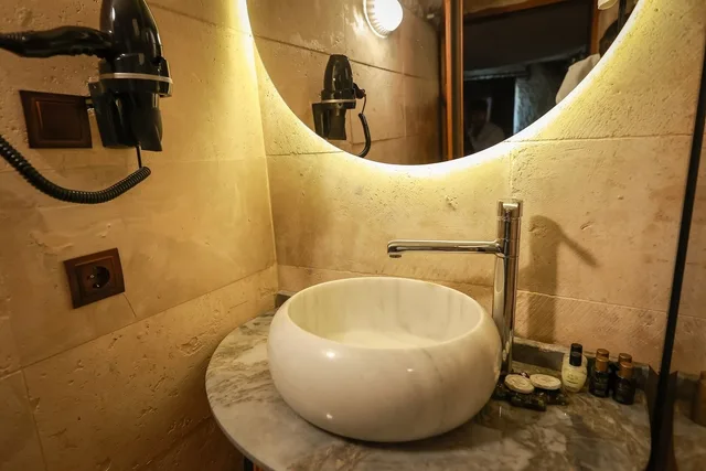 جناح رومانسي بسرير كينج، Mia Cappadocia Cave Hotel 1/1