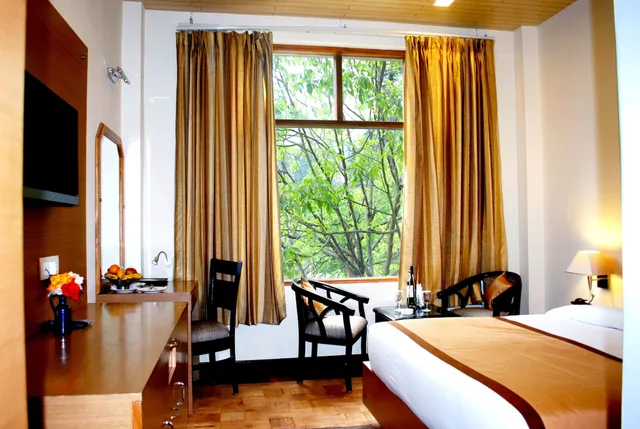 Junior Suite, Double Bed, The Manali Inn 8/10