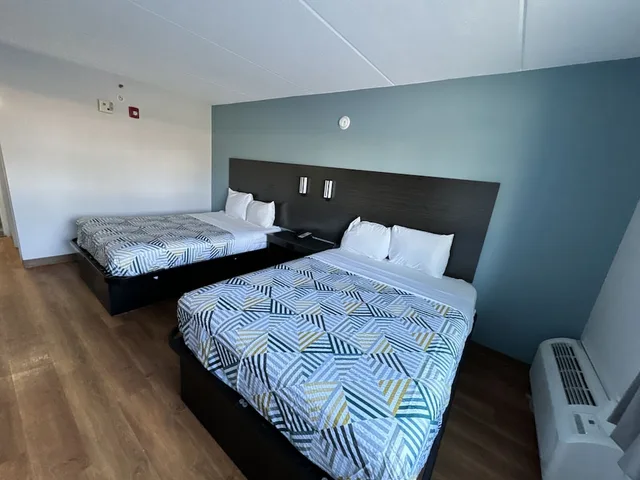 غرفة ديلوكس بسريرين كوين للمدخنين، Motel6 East Syracuse, NY - Airport 1/10