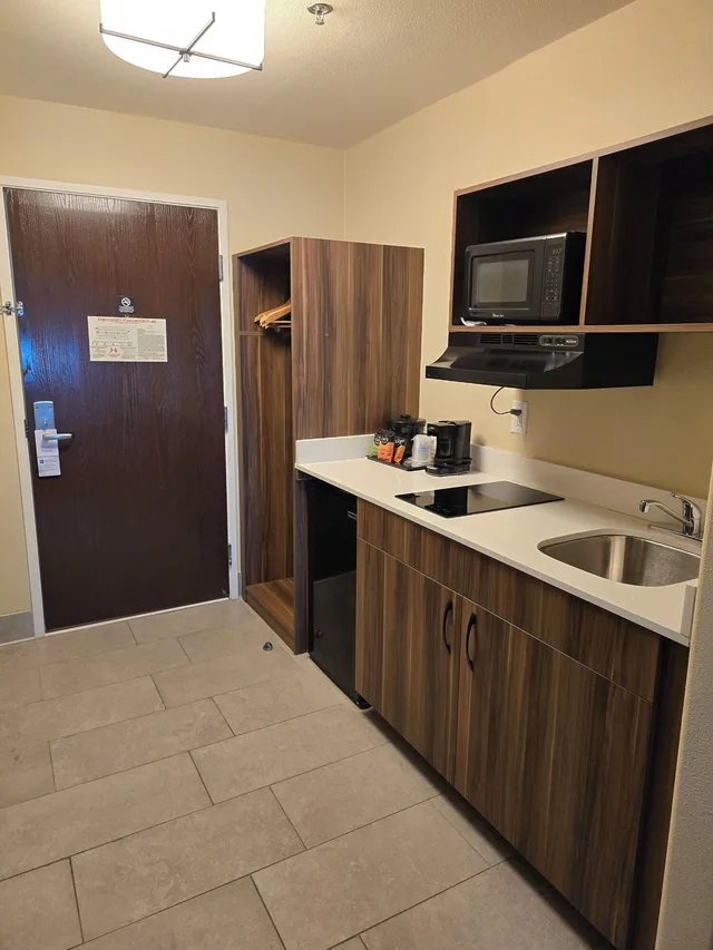 Suite, Multiple Beds, Large، Best Western Casa Villa Suites 5/5