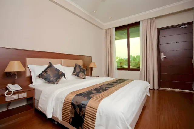 Deluxe Double - Transfer Included، Kaani Beach Hotel 1/6