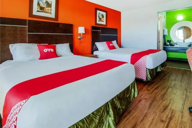 غرفة بسريرين كوين، Hotel Europa Ridgecrest 3/6