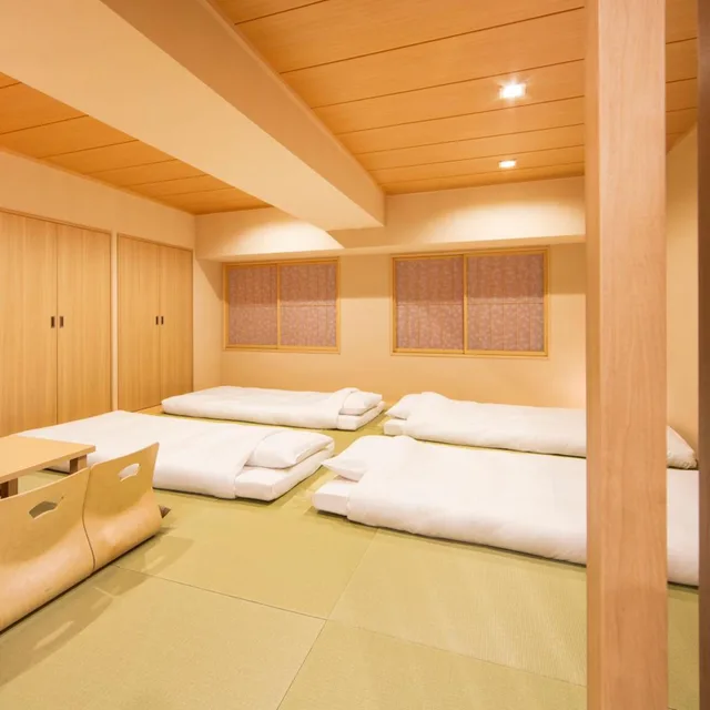 Japanese, Family 6, Karaksa Hotel Tokyo Station 2/6