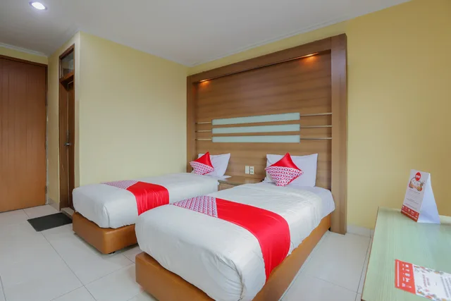 غرفة ديلوكس بسريرين منفصلين، OYO 918 Hotel Senen Indah Syariah 4/7