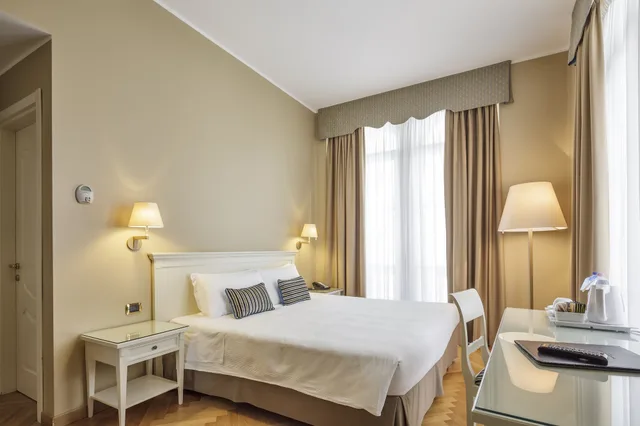 غرفة قياسية بسريرين منفصلين، Continentale Hotel 7/10