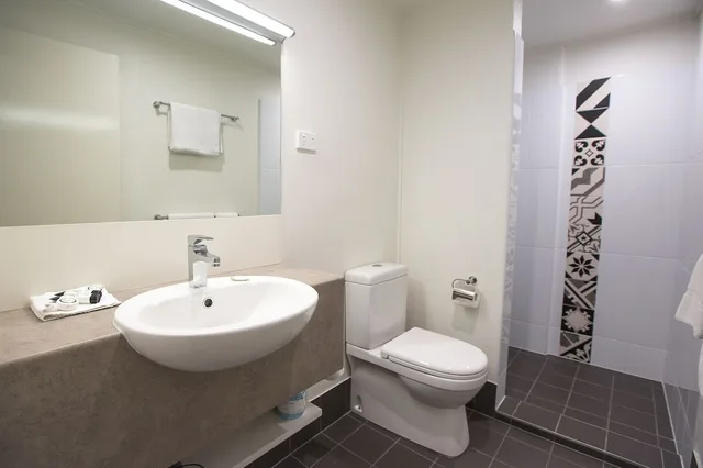 غرفة بسرير كوين بإطلالة على المرفأ، Gladstone Reef Hotel Motel 7/7