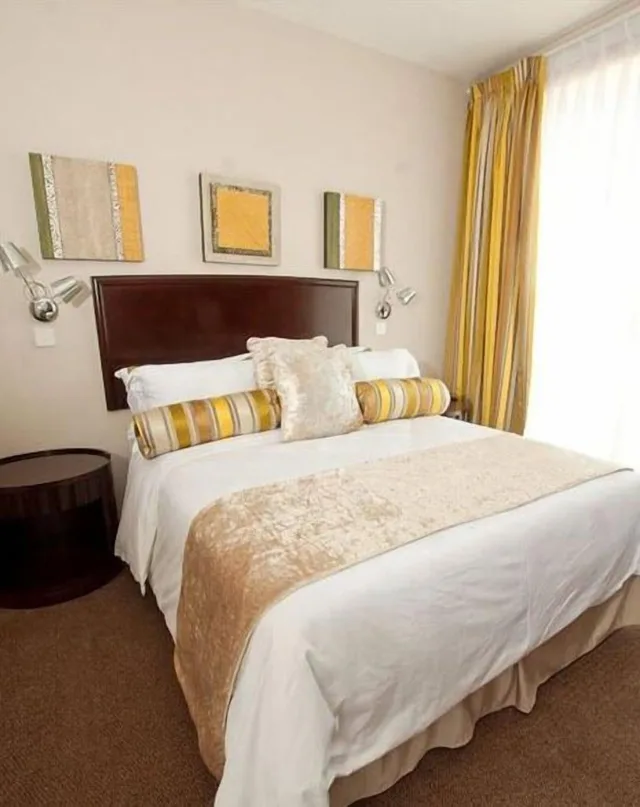 غرفة مفردة بسريرين منفصلين، Tlotlo Hotel And Conference Center 3/5