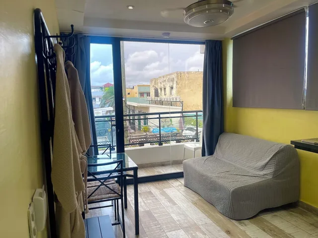 جناح جونيور بسرير كوين بإطلالة على البحر بغرفة نوم واحدة مع أريكة بمطبخ صغير، RIG HOTEL BOUTIQUE PUERTO MALECON 8/10
