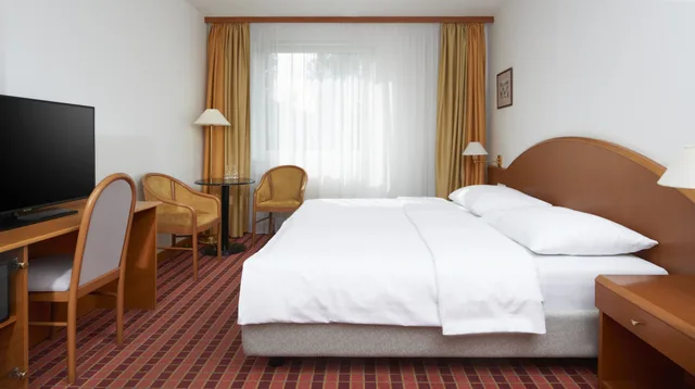 غرفة ديلوكس بسرير كوين، Orea Congress Hotel Brno 3/6