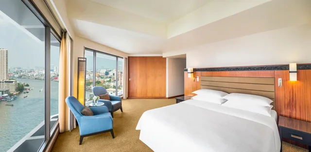 جناح تنفيذي بسرير كينج بإطلالة على النهر بغرفة نوم واحدة مع دخول صالة النادي، Royal Orchid Sheraton Riverside Hotel Bangkok 2/9