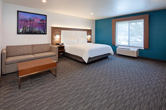 جناح تنفيذي، Holiday Inn Express Hollywood Walk of Fame An Ihg Hotel 1/10
