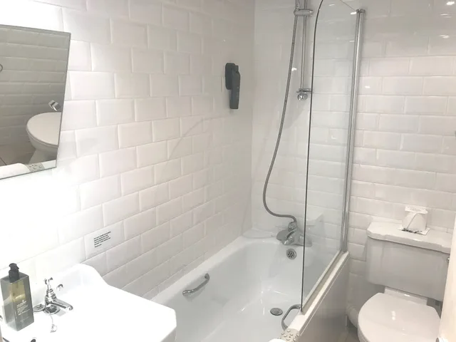 غرفة سوبيريور مفردة بسريرين منفصلين، Cairn Hotel 4/5