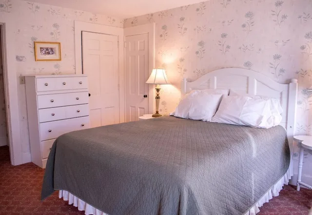 غرفة كلاسيكية بسرير كوين، The Franconia Inn 7/10