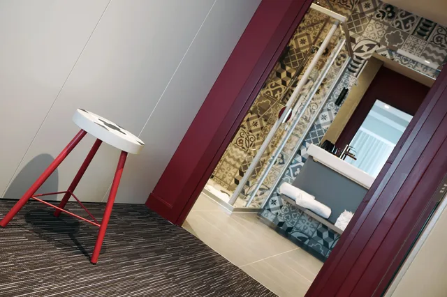 غرفة كلوب، Alex Hotel 3/3