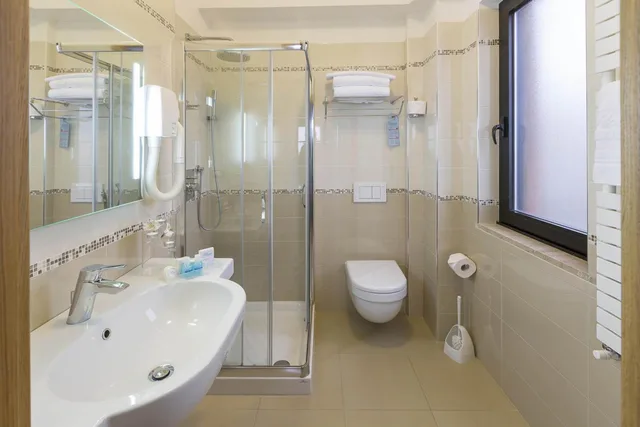 Room, Triple, Side Sea View، Hotel Maja 7/8