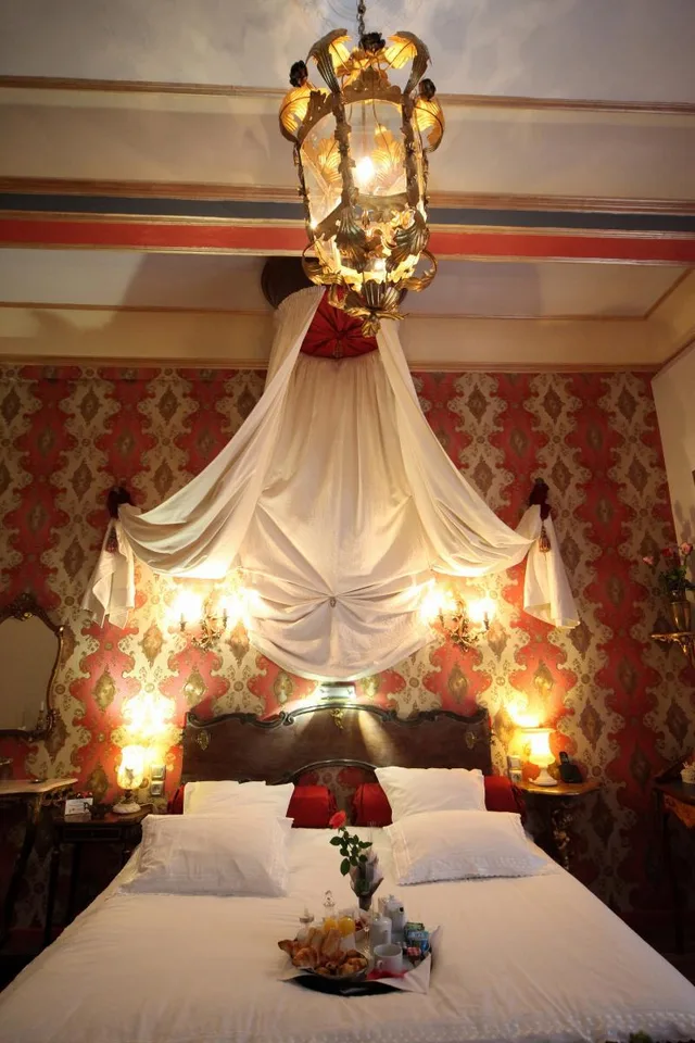 جناح بريميوم بسرير فردي، Hotel Renaissance 1/1