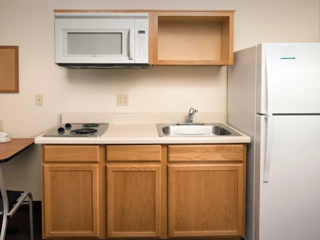 غرفة بسرير كوين للمدخنين لذوي الإعاقة، WoodSpring Suites Midland 4/4
