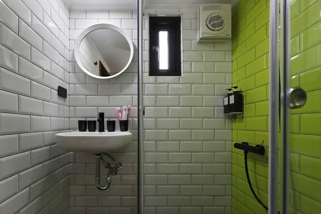 غرفة قياسية ثلاثية بسرير مزدوج وسرير فردي، MINI HOTELS(FENG JIA BRANCH) 2/3