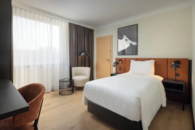 غرفة مفردة، Hilton Duesseldorf 11/28