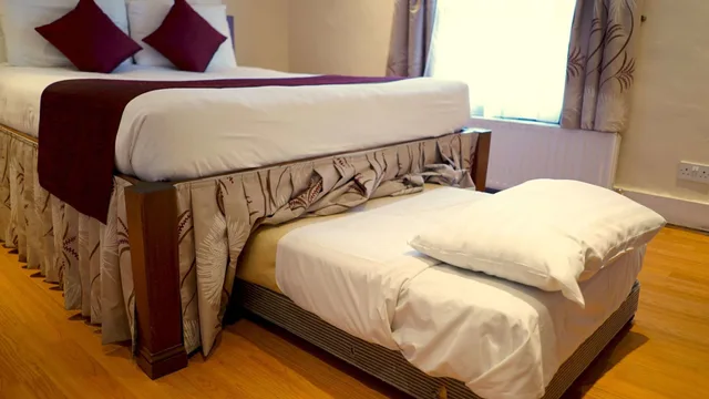 Family, Double and Bunk Bed, La Gaffe 9/10