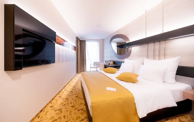 غرفة كلاسيكية بسرير مزدوج أو سريرين منفصلين مع سرير إضافي، Grandium Hotel Prague 1/10