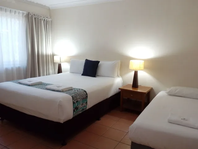 شقة بسرير مزدوج وسرير فردي بغرفة نوم واحدة، Lake Central Cairns 2/2