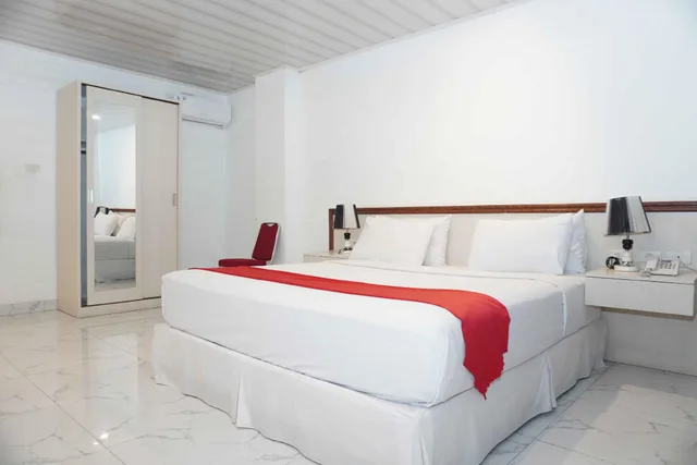 غرفة سوبيريور بانورامية بسرير مزدوج بإطلالة، Grand Tamaro Hotel Parapat 1/1
