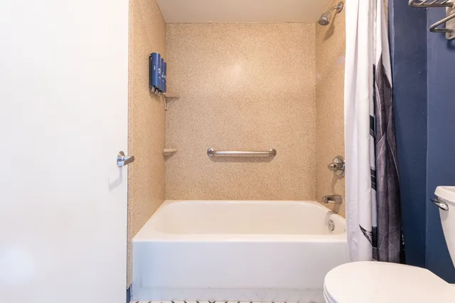 Red Rocks, 2 Queen Beds, with View, High Floor، Sky Rock Sedona, a Tribute Portfolio Hotel 5/6