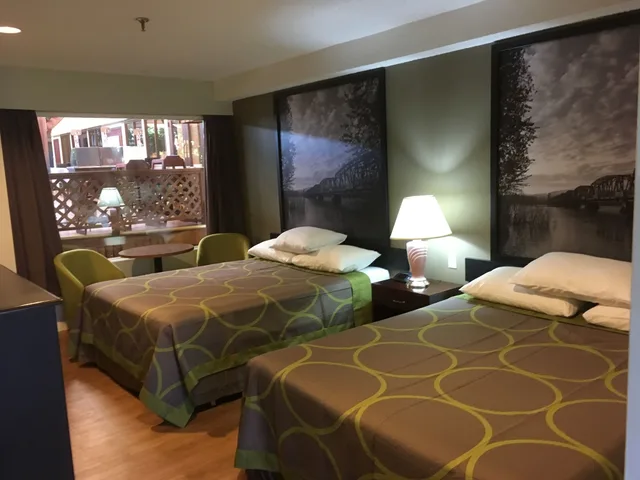 غرفة بسريرين كوين يُسمح فيها بالحيوانات الأليفة، Super 8 By Wyndham Prince George 7/10