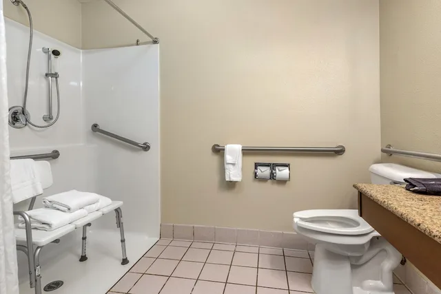 غرفة بسرير كينج، Comfort Suites Salem 4/5