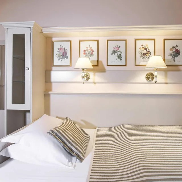 غرفة مفردة، Aura Palace 5/10